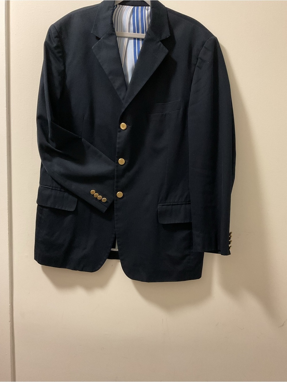 Tommy Hilfiger Men’s Navy Cotton Blazer with Gold Buttons. Size 43R.